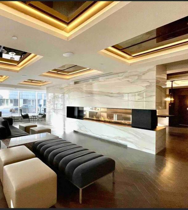 Mind Blowing City View - 2 Beds - Pool & Spa - Downtown Montréal Dış mekan fotoğraf
