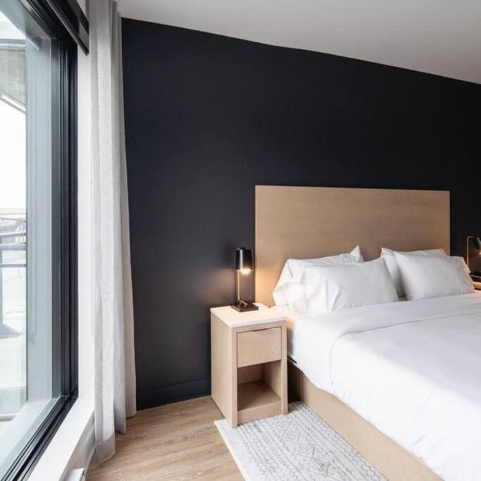 Mind Blowing City View - 2 Beds - Pool & Spa - Downtown Montréal Dış mekan fotoğraf